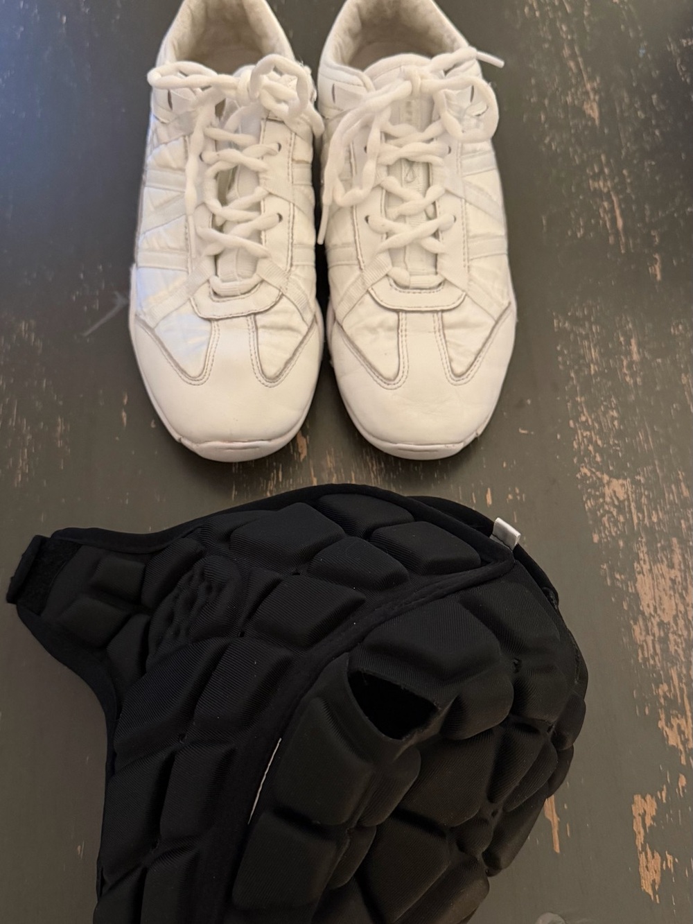 Teen White Nfinity Cheer Shoes size 9 with Stunt Helmet size small